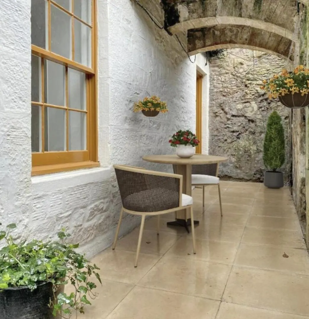 Edinburgh City Centre Oasis United Kingdom