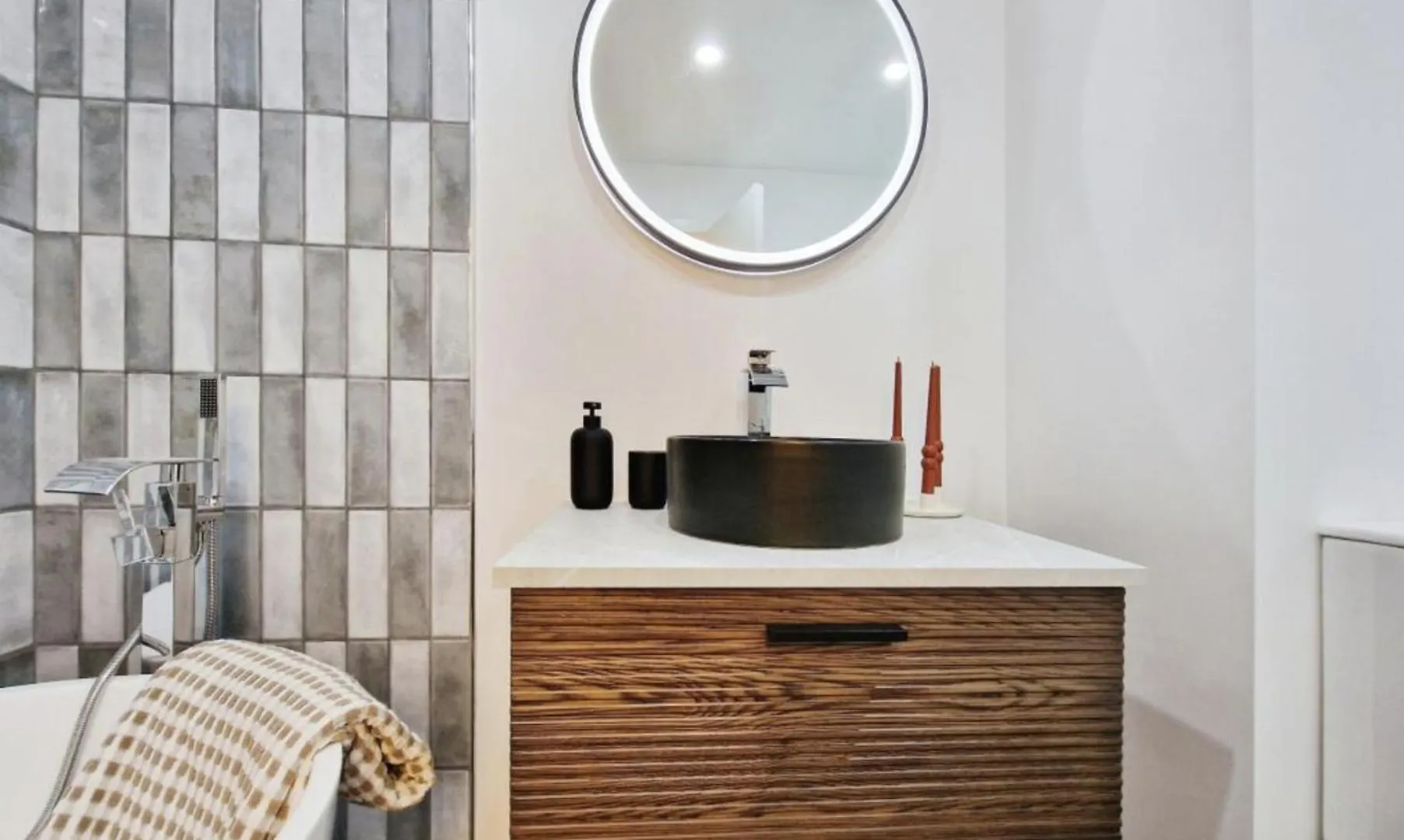 Edinburgh City Centre Oasis Apartment