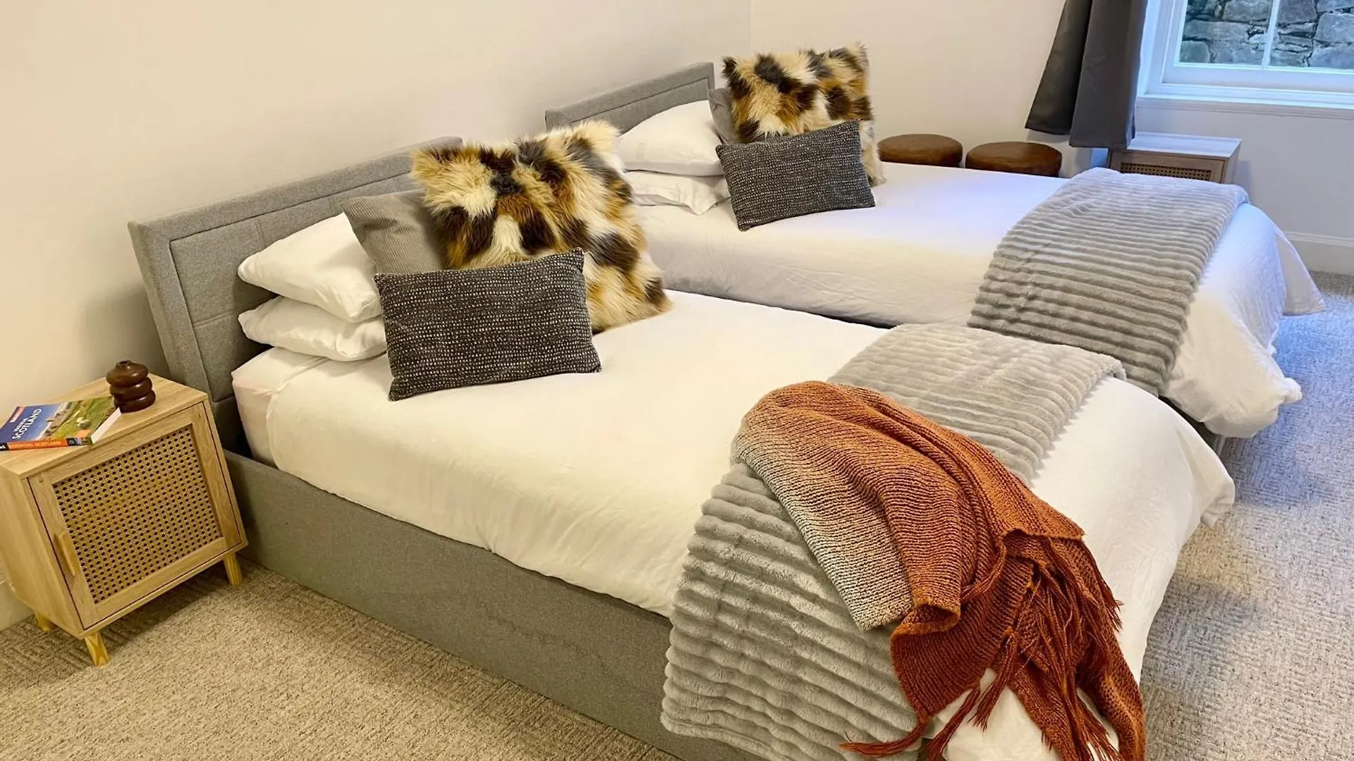 Edinburgh City Centre Oasis Apartment